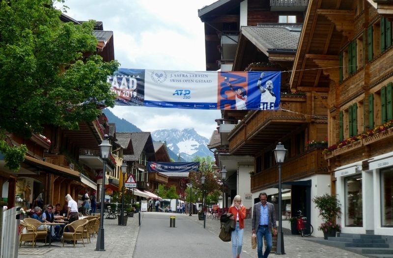 Gstaad promenade