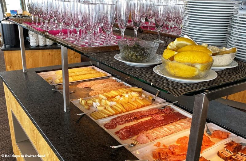 James Bond Brunch buffet at Schilthorn Piz Gloria