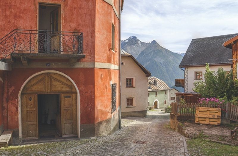 The village of Tschlin in Graubunden